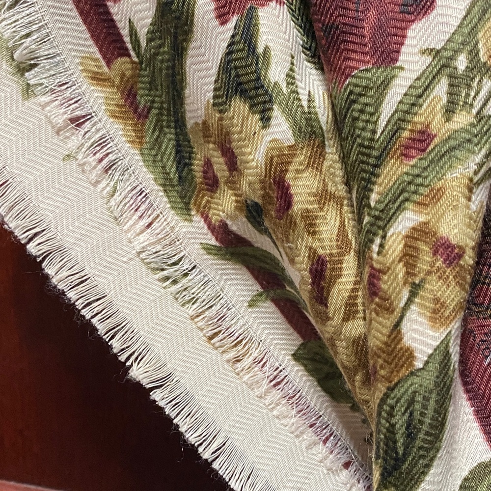 Bash’s Scarves Inc. vintage Floral Paisley Scarf in Burgundy green and Cream - Picture 4 of 16